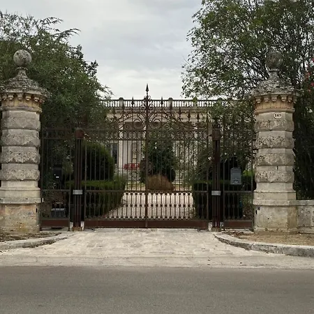 Bruni/casina *